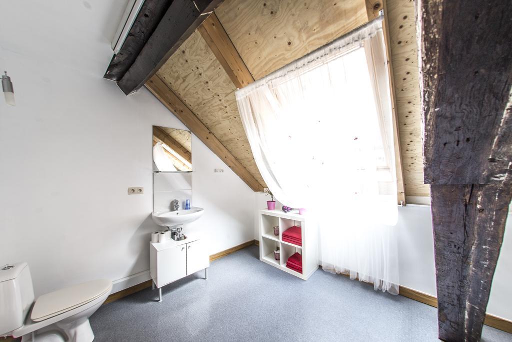 Rentbynight Aparthotel Brüksel Oda fotoğraf