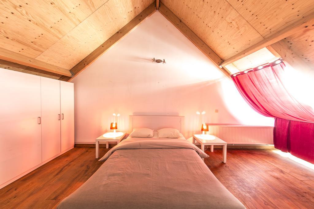Rentbynight Aparthotel Brüksel Oda fotoğraf