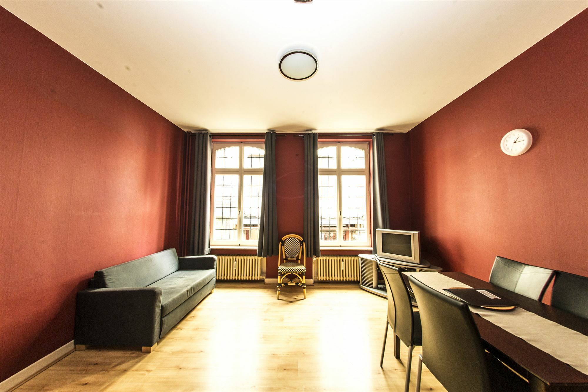 Rentbynight Aparthotel Brüksel Dış mekan fotoğraf